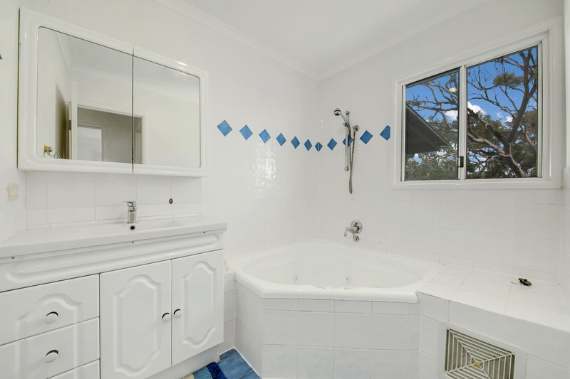 Photo - 23 Rigby Crescent, West Gladstone QLD 4680 - Image 15