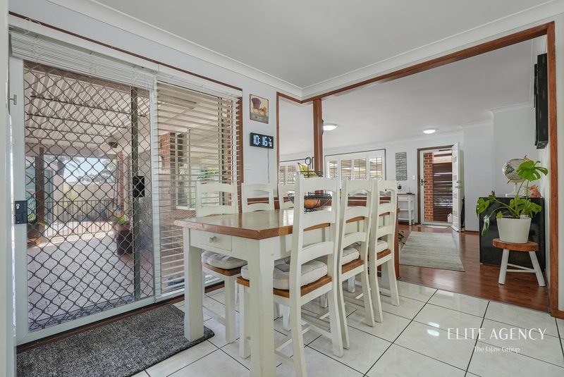 Photo - 23 Ripley Place, Hassall Grove NSW 2761 - Image 5