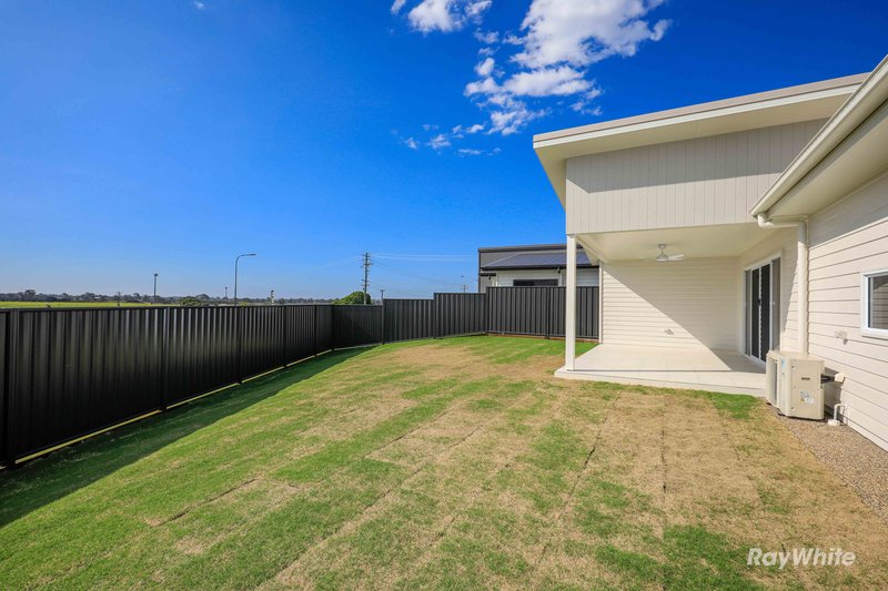 Photo - 2/3 River Springs Drive, Avoca QLD 4670 - Image 17