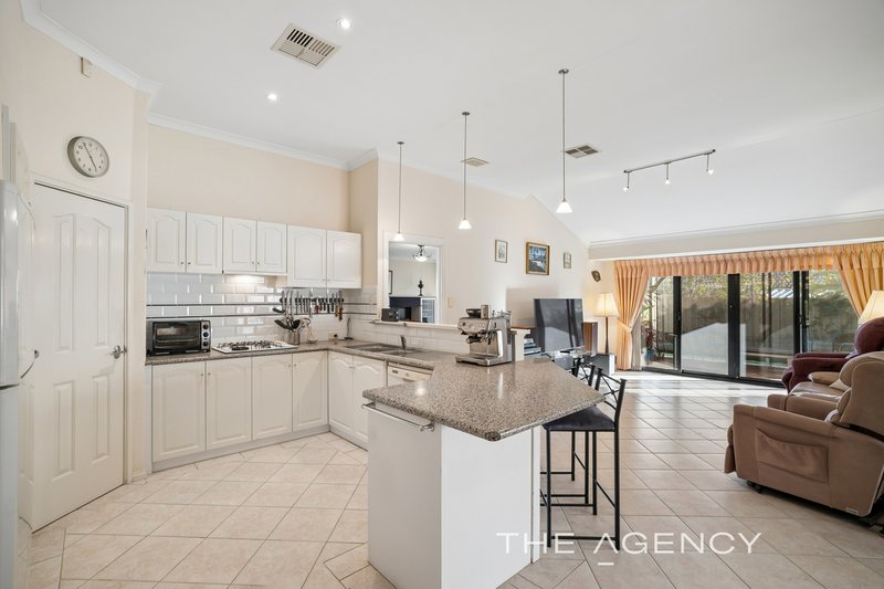 Photo - 23 Riverdale Road, Helena Valley WA 6056 - Image 6