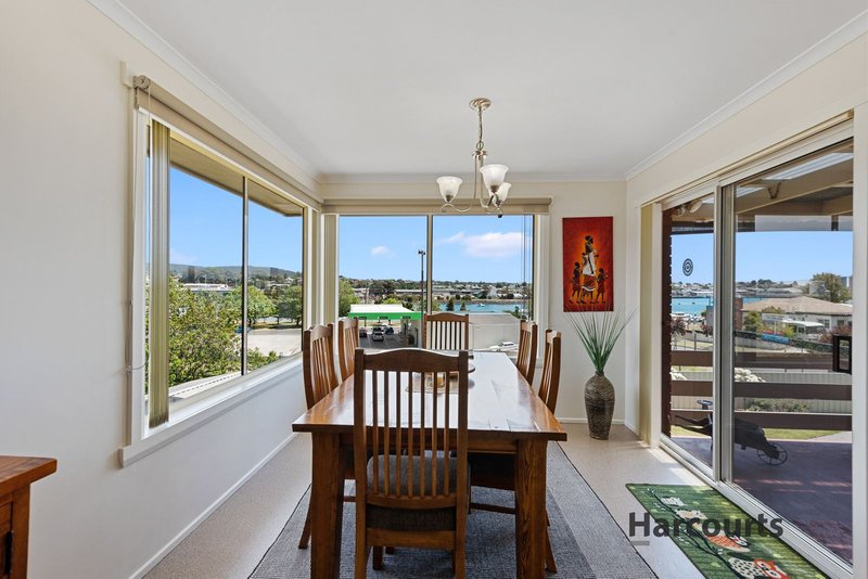 Photo - 23 Riverview Avenue, East Devonport TAS 7310 - Image 6