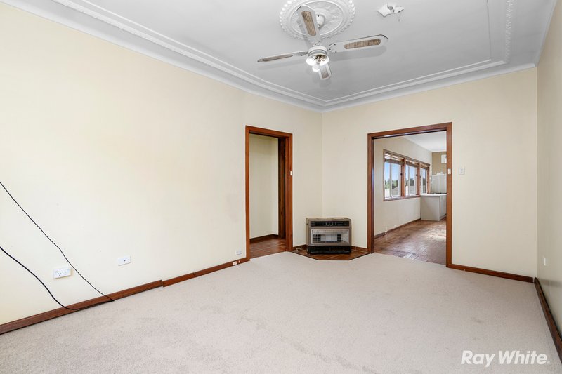 Photo - 23 Robert Street, Junee NSW 2663 - Image 4