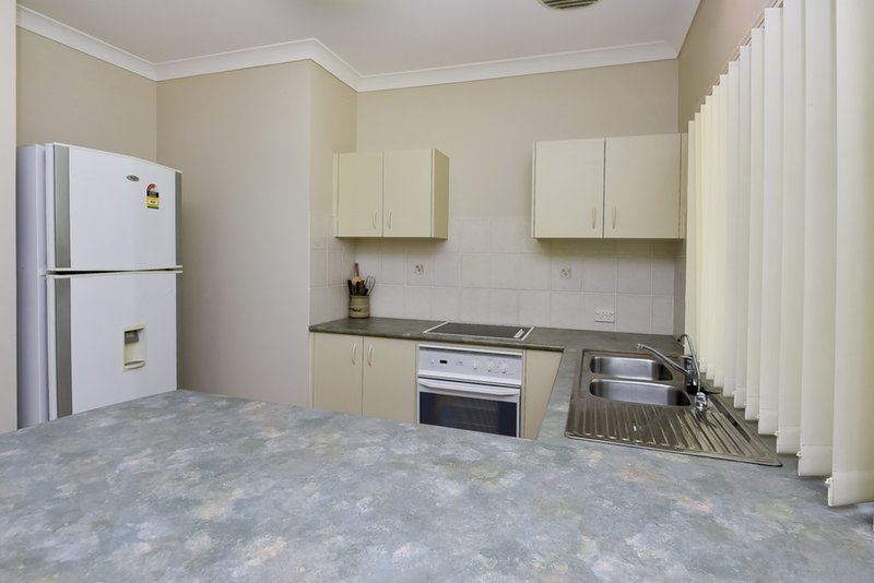 Photo - 2/3 Ronald Street, Shailer Park QLD 4128 - Image 14