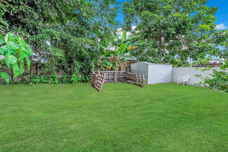 Photo - 23 Rose Street, Westcourt QLD 4870 - Image 17