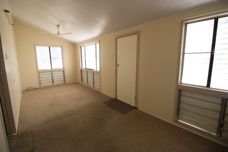 Photo - 23 Rossiter Street, Ayr QLD 4807 - Image 2