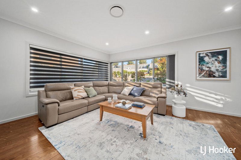 Photo - 23 Rouseabout Street, Lawson ACT 2617 - Image 7
