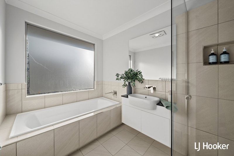Photo - 23 Rouseabout Street, Lawson ACT 2617 - Image 19