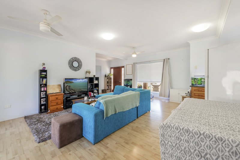 Photo - 23 Royal Boulevard, Moore Park Beach QLD 4670 - Image 5