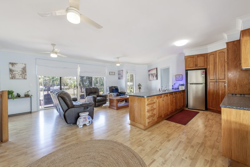 Photo - 23 Royal Boulevard, Moore Park Beach QLD 4670 - Image 11