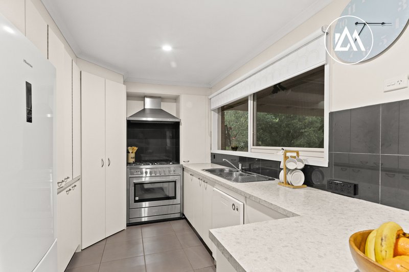 Photo - 23 Rubida Drive, Langwarrin VIC 3910 - Image 2