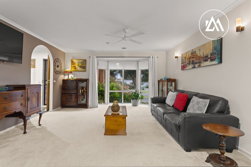 Photo - 23 Rubida Drive, Langwarrin VIC 3910 - Image 6