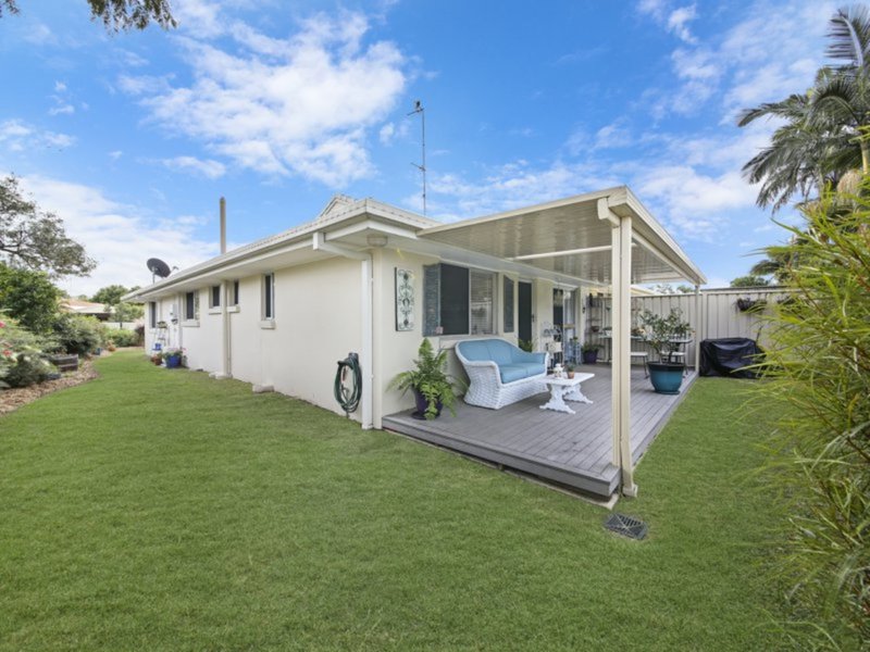 Photo - 2/3 Russell Court, Miami QLD 4220 - Image 2