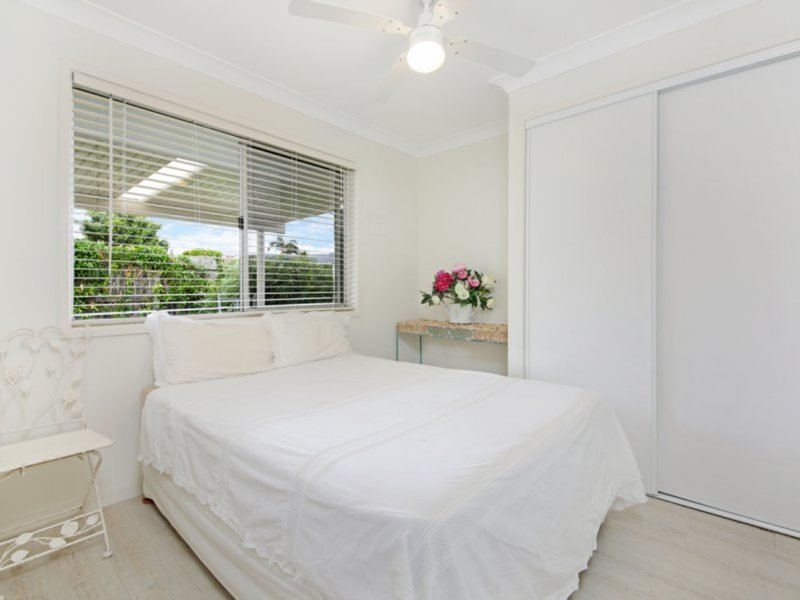 Photo - 2/3 Russell Court, Miami QLD 4220 - Image 11
