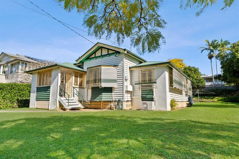 Photo - 23 Ruth Street, Corinda QLD 4075 - Image 1