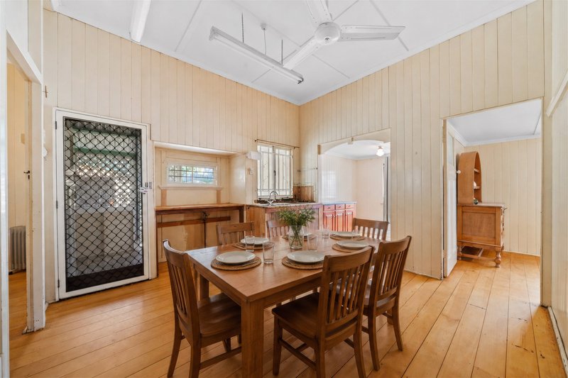 Photo - 23 Ruth Street, Corinda QLD 4075 - Image 10