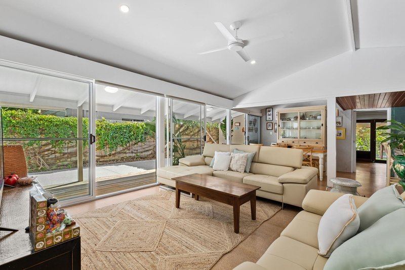 Photo - 23 Sail Street, Noosaville QLD 4566 - Image 5