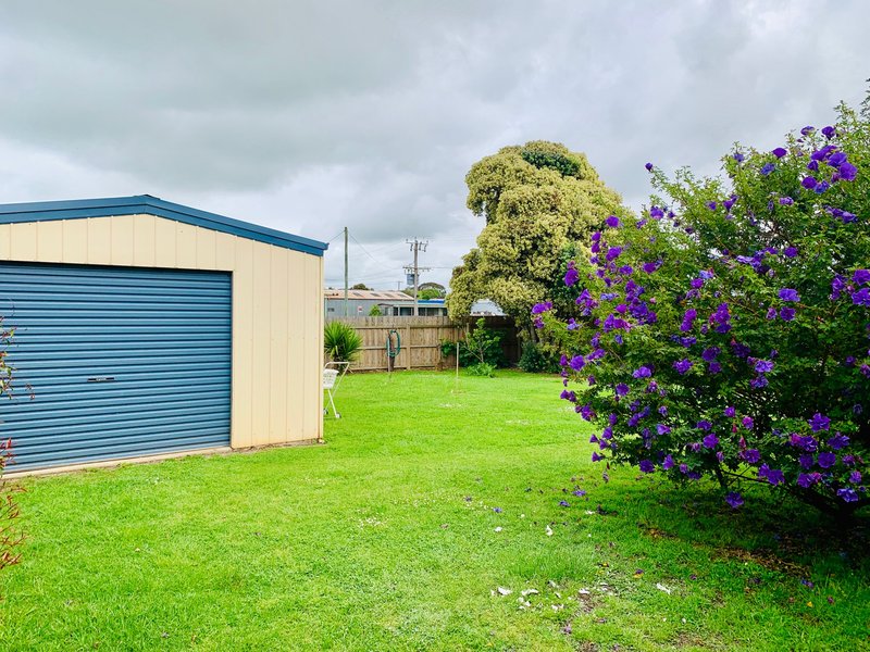 Photo - 23 Salthouse Place, Portland VIC 3305 - Image 9