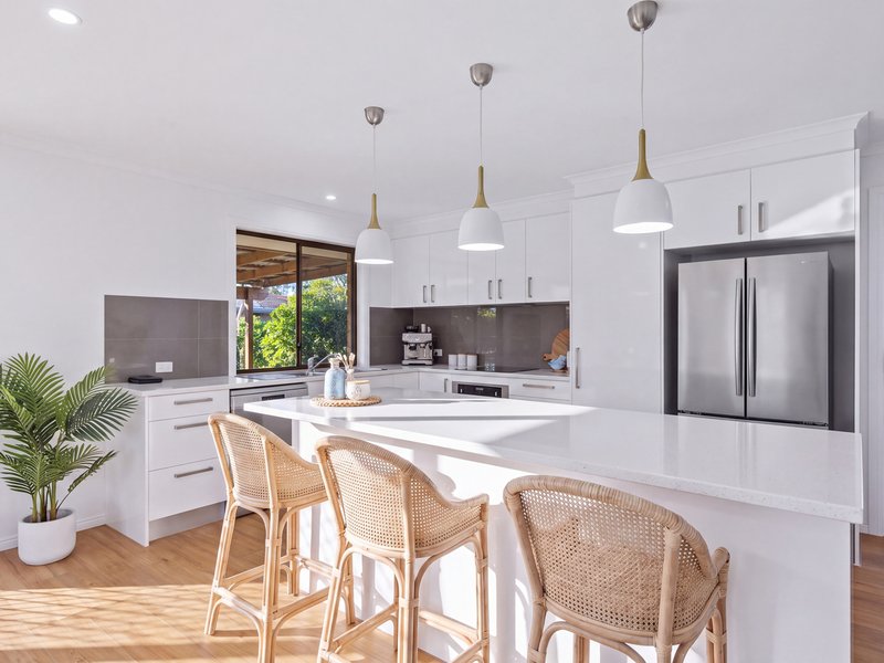 Photo - 23 San Mateo Boulevard, Ashmore QLD 4214 - Image 6