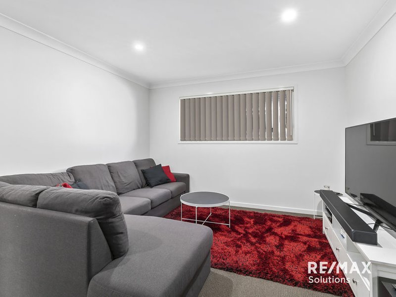 Photo - 23 Sandalwood Street, Pimpama QLD 4209 - Image 2