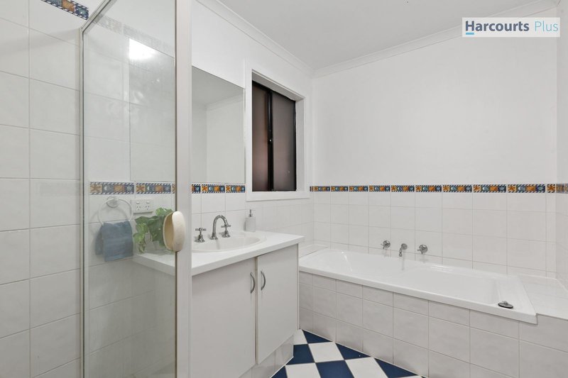 Photo - 23 Sandpiper Terrace, Hallett Cove SA 5158 - Image 14