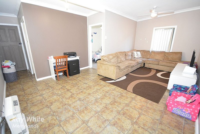 Photo - 23 Sandra Street, Woodpark NSW 2164 - Image 5