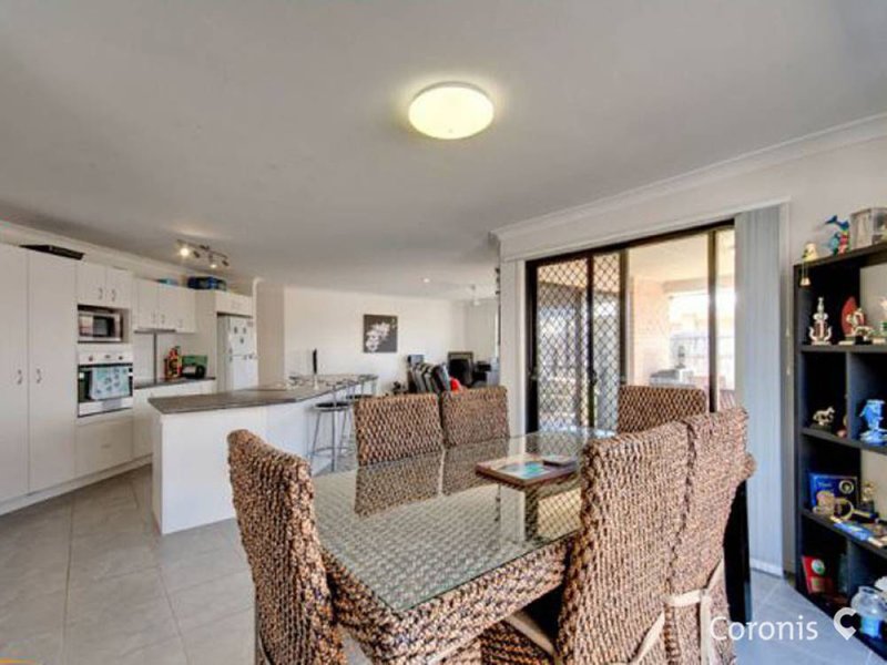 Photo - 23 Sandstone Blvd , Ningi QLD 4511 - Image 2