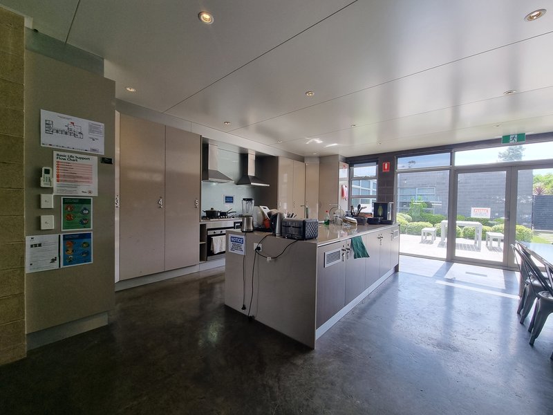 Photo - 2/3 Sarton Road, Clayton VIC 3168 - Image 4