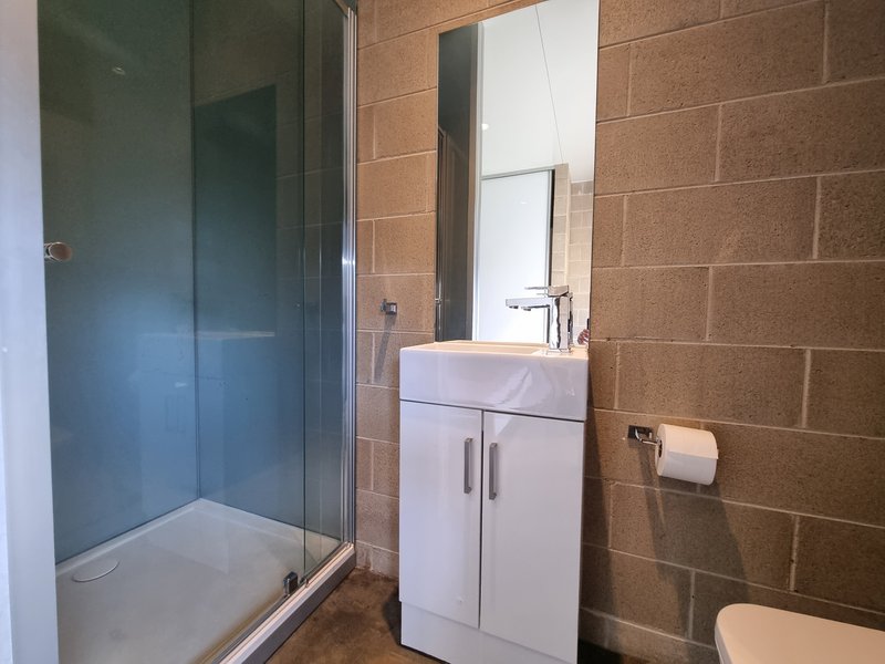 Photo - 2/3 Sarton Road, Clayton VIC 3168 - Image 9