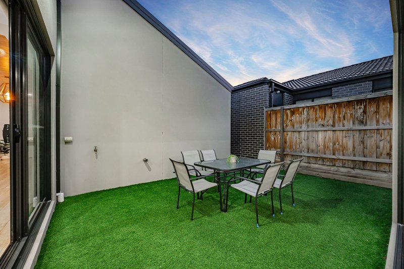 Photo - 23 Sash Street, Greenvale VIC 3059 - Image 27