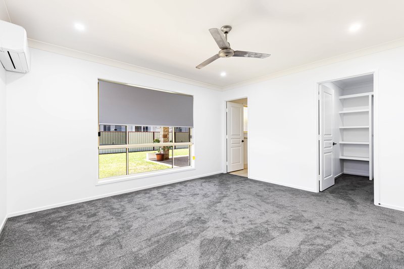 Photo - 23 Saville Street, Emerald QLD 4720 - Image 12