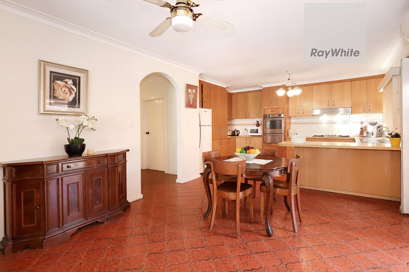 Photo - 23 Scampton Crescent, Tullamarine VIC 3043 - Image 11