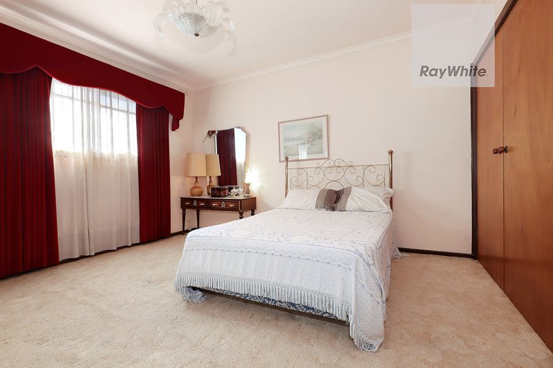 Photo - 23 Scampton Crescent, Tullamarine VIC 3043 - Image 15