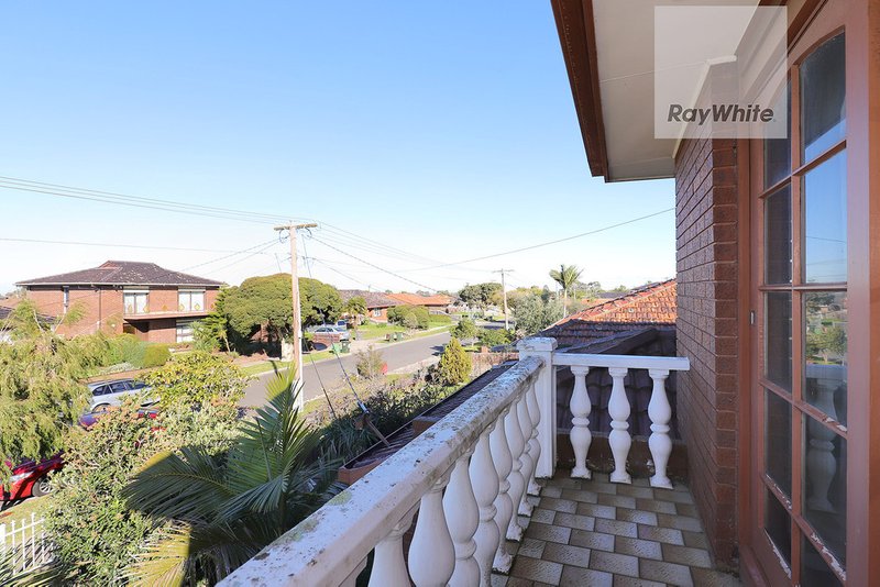 Photo - 23 Scampton Crescent, Tullamarine VIC 3043 - Image 19