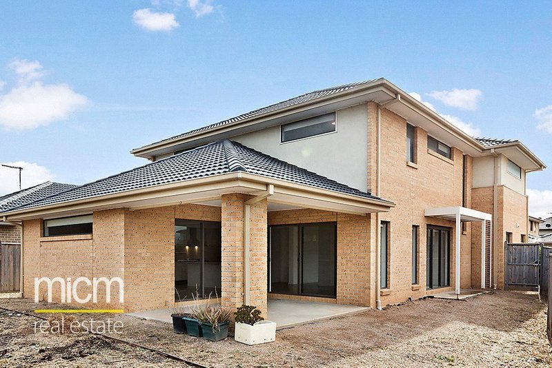 Photo - 23 Seafarer Way, Point Cook VIC 3030 - Image 8