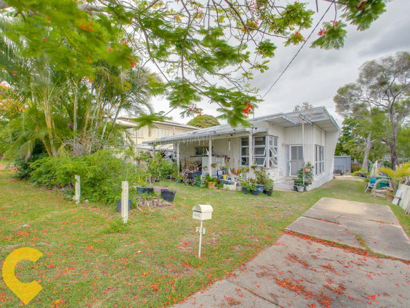 Photo - 23 Seaville Avenue, Scarborough QLD 4020 - Image 3