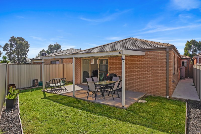 Photo - 23 Serenity Street, Pakenham VIC 3810 - Image 11