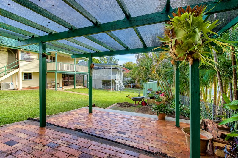 Photo - 23 Shallmar Street, The Gap QLD 4061 - Image 15