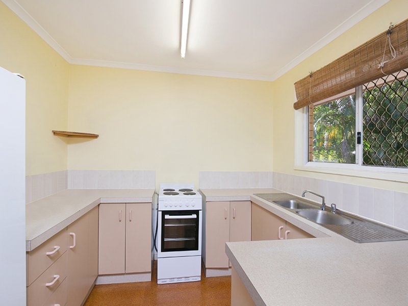 Photo - 23 Sherwood Crescent, Daisy Hill QLD 4127 - Image 2