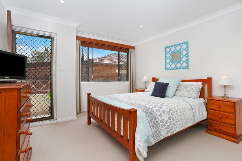 Photo - 2/3 Shipley Avenue, North Strathfield NSW 2137 - Image 3