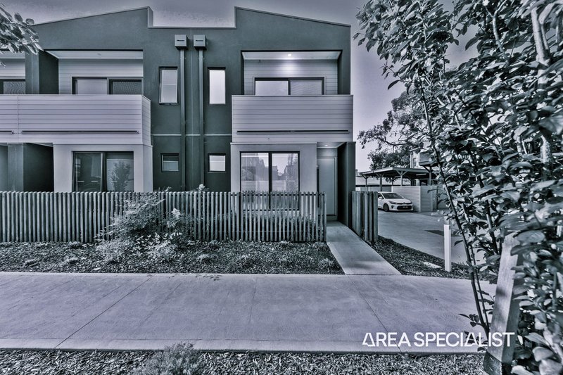 23 Sire Walk, Pakenham VIC 3810