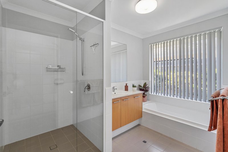 Photo - 23 Skylark Loop, Erskine WA 6210 - Image 21