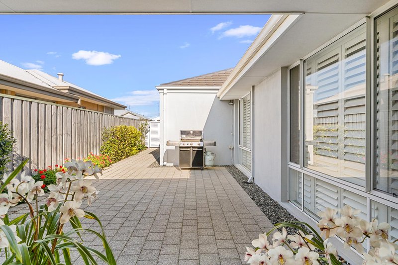 Photo - 23 Skylark Loop, Erskine WA 6210 - Image 25