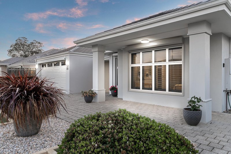 Photo - 23 Skylark Loop, Erskine WA 6210 - Image 30