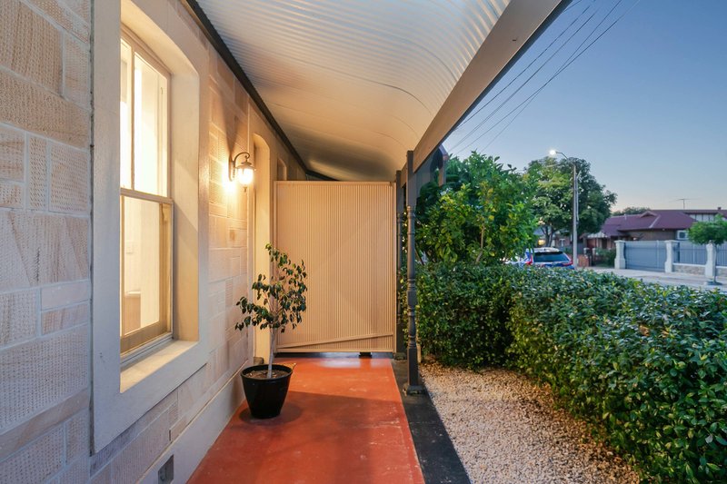 Photo - 23 Smith Street, Thebarton SA 5031 - Image 3