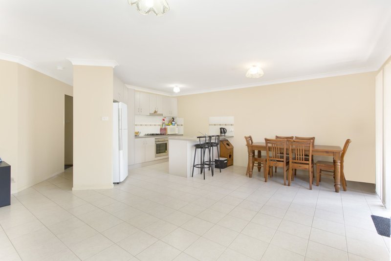 Photo - 23 Snapdragon Crescent, Hamlyn Terrace NSW 2259 - Image 2