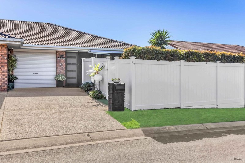 Photo - 2/3 Snowgum Court, Burleigh Waters QLD 4220 - Image 1