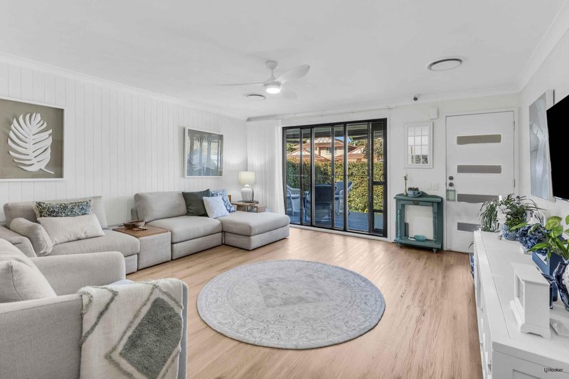 Photo - 2/3 Snowgum Court, Burleigh Waters QLD 4220 - Image 8