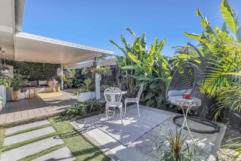 Photo - 2/3 Snowgum Court, Burleigh Waters QLD 4220 - Image 10