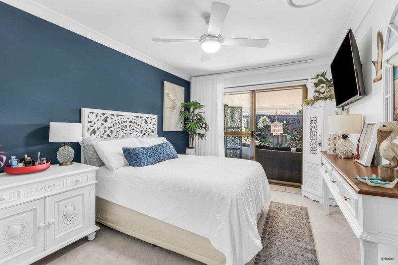 Photo - 2/3 Snowgum Court, Burleigh Waters QLD 4220 - Image 11