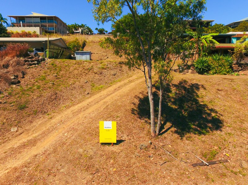 Photo - 23 South Molle Boulevard, Cannonvale QLD 4802 - Image 9